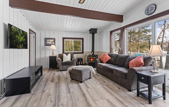 Muskoka Waterfront-Dock, Kayak, Firepit, Fireplace