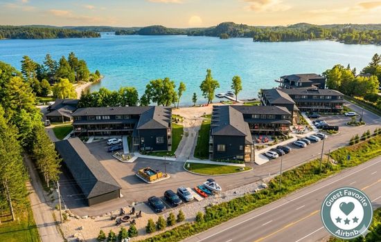 3-Bed Muskoka Condo| Lake Views| Large Balcony