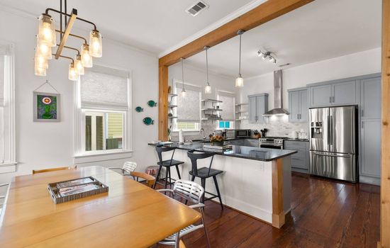 Historic East End Home•3 King Beds•Pet-friendly