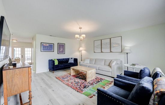 Family Beach Condo • King Bed & Bunk Room