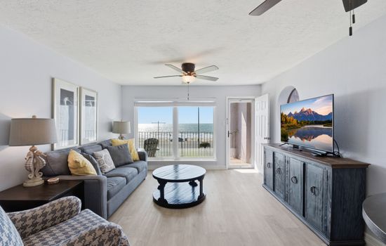 Beachfront Condo | Pool | Tennis | Pet-friendly
