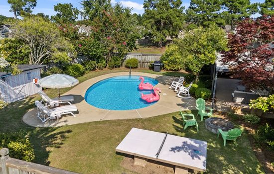 The Salty Flamingo w Pool+Hot Tub+Ping Pong