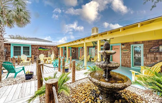 Unique stay and Amazing Design  
Enjoy sitting outside listening to the Fountain