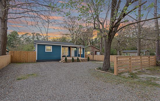 Renovated Cottage with nice design.