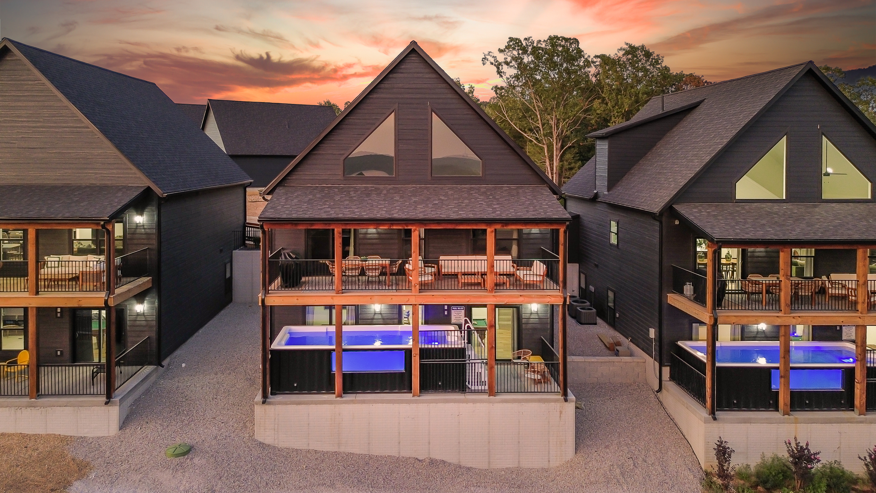 Private container pool, Lake view, Accessible, Dog-friendly | Claymore Cottage