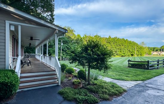 Private home with spectacular rolling hills and lush views designed for families who want space, comfort and an unforgettable experience near Missouri Wineries, Purina Farms and St. Louis at your home away from home at Pointer Haus.