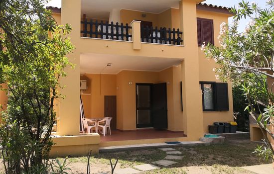 Renovierte Wohnung nur wenige Schritte vom Strand entfernt in Costa Rei