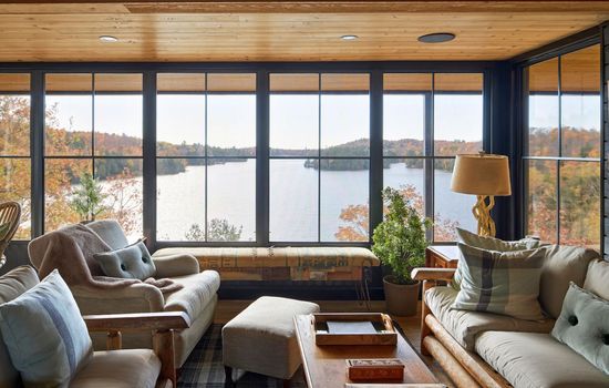 Waterfront Retreat • Breathtaking Views • Hot Tub