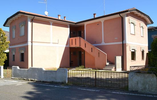 Wohnung im ersten Stock in der Nähe des Meeres u