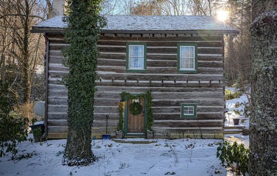 Banner Elk Historic Riverfront Cabin | 5 Min to Sugar Mtn