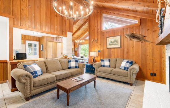 Cedar Wood Lodge • Private Dock Access, Kayaks 