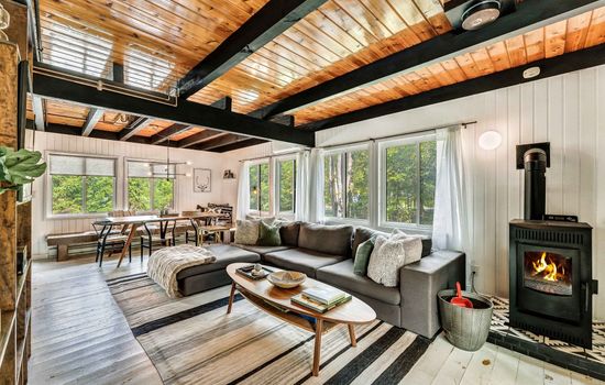 Echo Peak Luxury Cabin with Hot Tub and Views