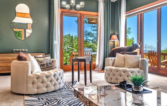 Bear Peak: Mountain Views, Hot Tub & Game Room