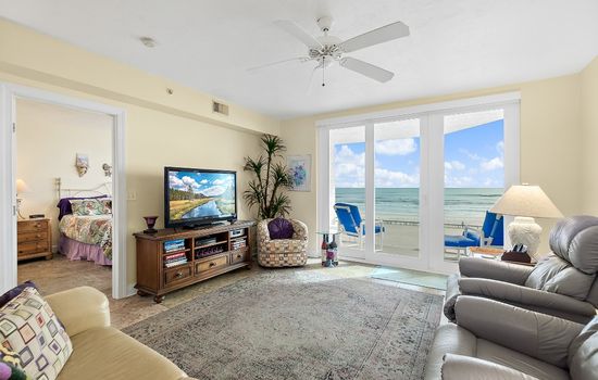 Oceanfront 2BR Condo Ponce Inlet Sleeps 6