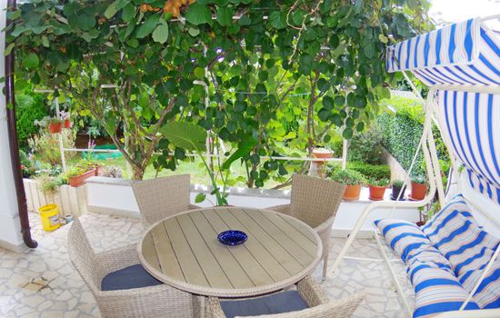 Geräumige Ferienwohnung in Fažana mit Gemeinsamem Grill