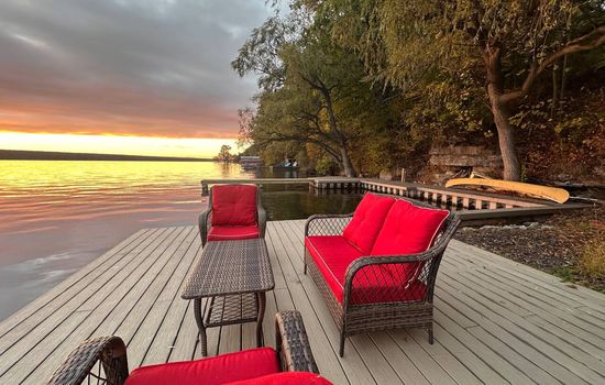 Cayuga lake cottage with private lake access