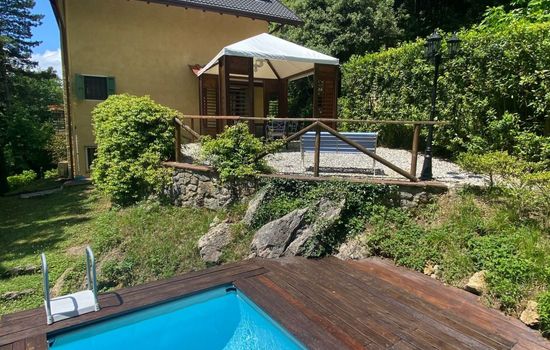 Schönes Ferienhaus in Camaiore mit Privatem Pool