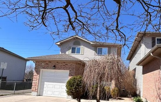 The Pine Haven retreat | hot tub and fire pit