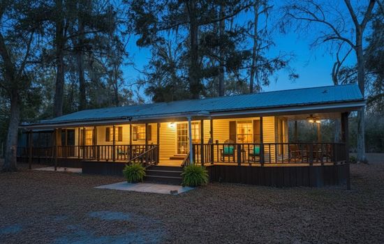 Santa Fe River Basecamp — 15 Acres Near 10 Springs