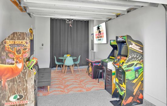 4BR Beach Retreat w/ Hot Tub, Game Room + Bikes