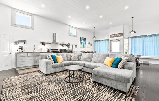 The General Store: 85" TV|Bunk Room|Waterfrront