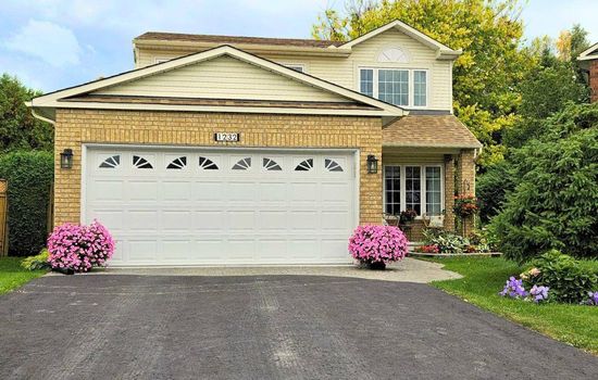 4BD Home in Orleans w/ Pool