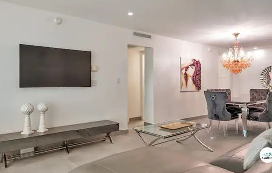 Beach home 2 Bed/ 2 Bath w/King bed at Sian