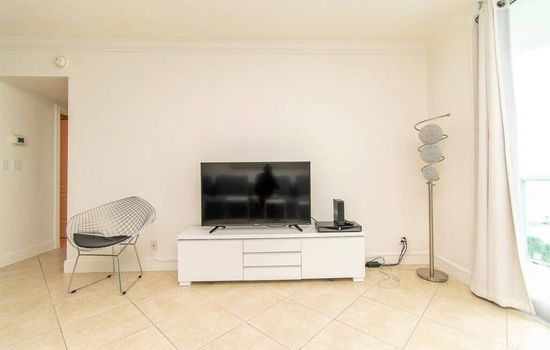 Apartment w/2 King Bed & OceanView at Tides