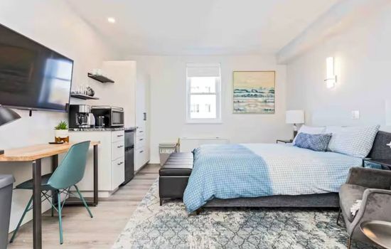 Spacious Studio | Best location to explore Ottawa!