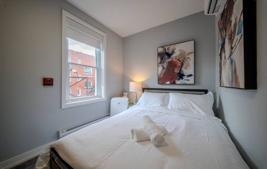 Central Ottawa Studio | AC | Near U Ottawa