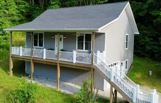 Sleeps10|Lakefront | Hot tub|MemorialDay Available