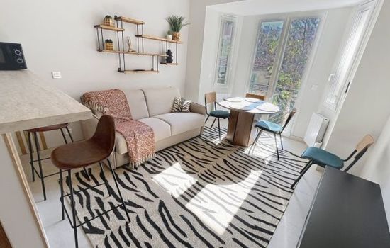 Lovely 1 bedroom Pasteur  246