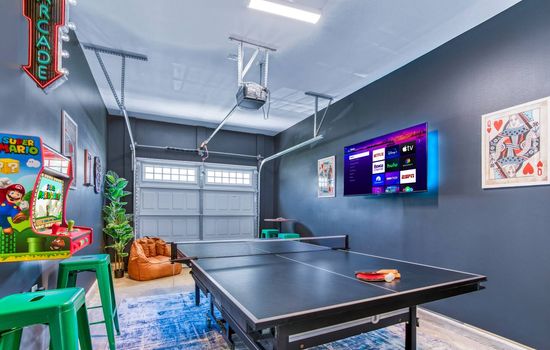 3 Lux King Beds o Game Rm o Fenced Backyard Escape