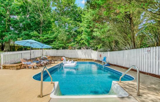 5BD Family Oasis, Pool, FirePit, Bball, Pong