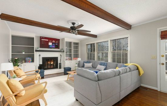 Cozy & Relaxing Home | Hot Tub | Fire Pit | Deck