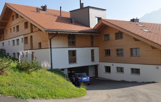 HasliRent, Engi West, (Hasliberg Reuti). 4.5 Zimmer Wohnung im 2. Stock eines N
