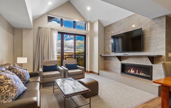 Living room with gas fireplace
