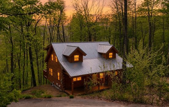The Riverwood | Brand New Log Cabin | River Access