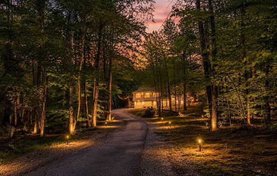 Pine Acres | 5 Bedroom, Hot Tub, Sauna, 2.5 Acres
