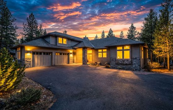 sunriver-luxury-lodge-exterior.jpg