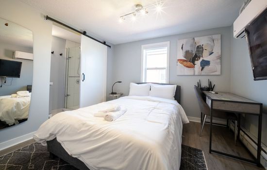 Studio near University of Ottawa