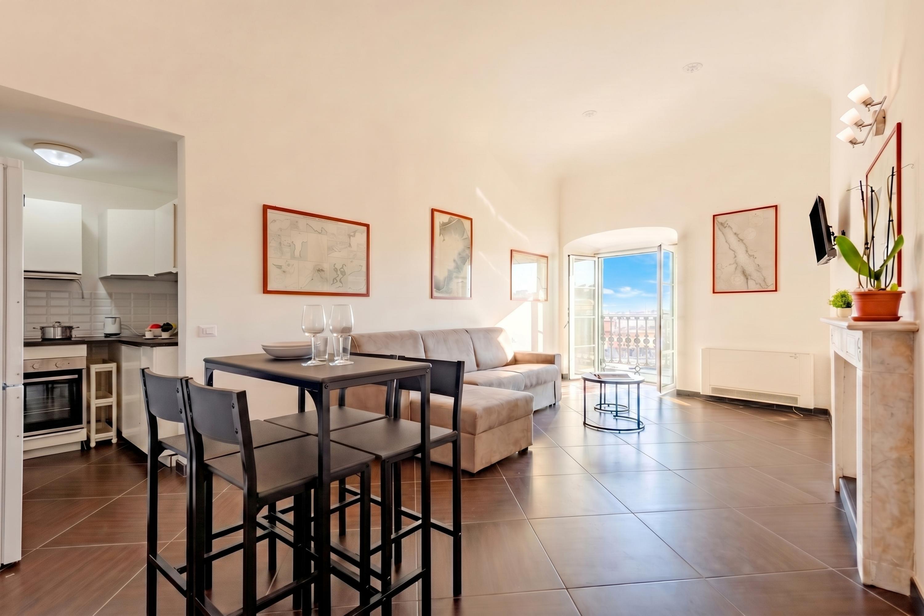 Sea View Apartment Next To Acquarium Rentals | Lake.com