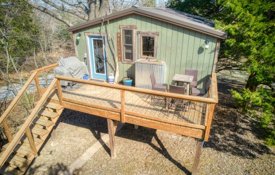 Fun Treehouse Getaway • Firepit • Lake Access