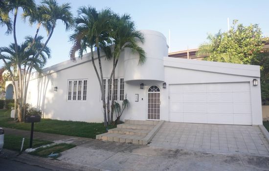 Oasis Del Mar 10 guest beach home with pool!