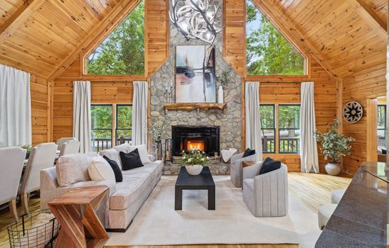 Luxury Retreat • Chef Available • 2 Game Rooms