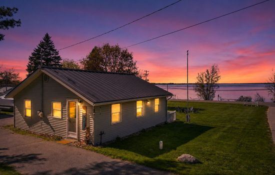 Twilight over the lake
