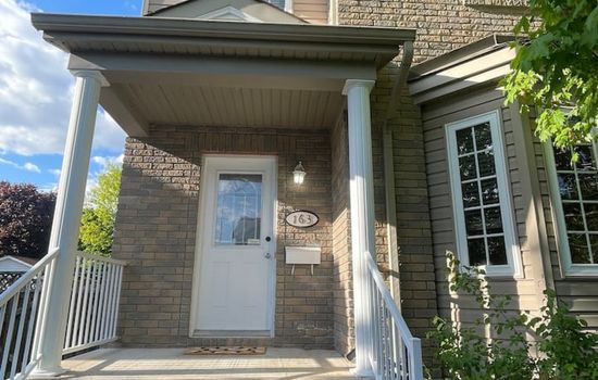 Pool, BBQ & Foosball | Spacious 4BR Home