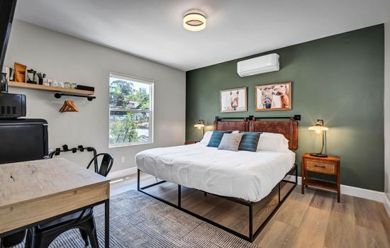 Master Bedroom - King Size