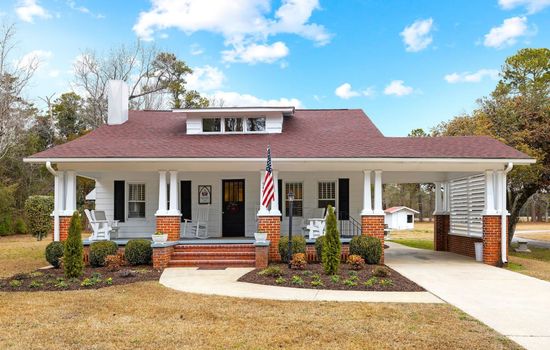 Picture yourself pulling up to this beauty—it’s even better in person. Welcome to your North Carolina retreat!