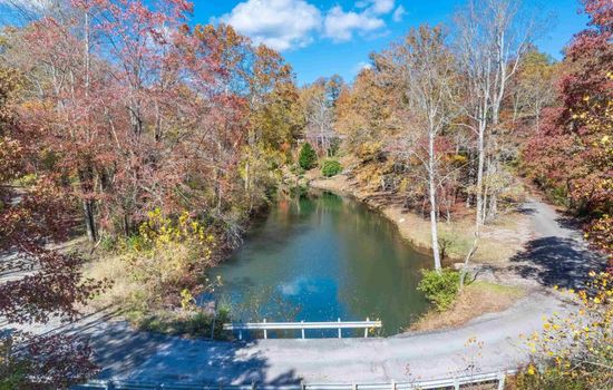 Little River - Its crystal-clear waters carve through ancient sandstone canyons, creating peaceful swimming holes, cascading waterfalls, and scenic overlooks that make Mentone a true hidden gem of Alabama.